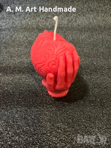 ❤️ „Сърце в длани“ – Ръчно изработена свещ от соев восък, снимка 9 - Романтични подаръци - 53384897