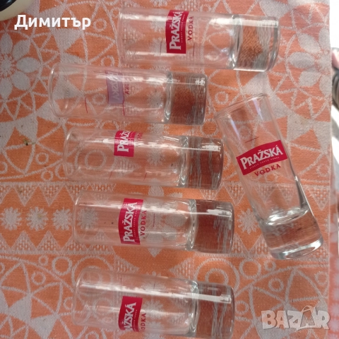Комплект от 6 рекламни чашки на Чешка водка PRAZSKA , снимка 3 - Чаши - 52482962