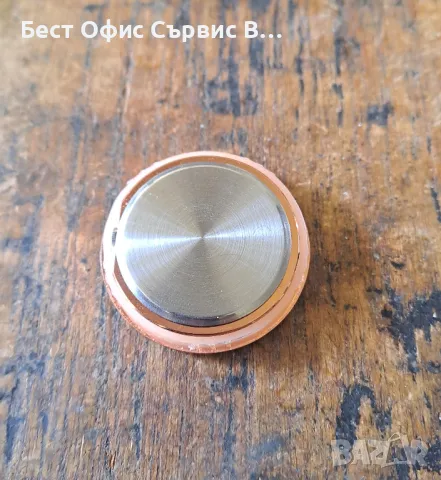 часовник за маса бюро Пиер Карден Pierre Cardin сребърен с пръстен за циферблат от розово злато, снимка 10 - Други ценни предмети - 48792166