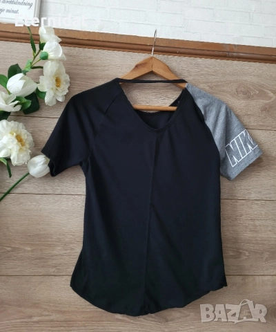 Тениска NIKE , снимка 2 - Тениски - 51445442