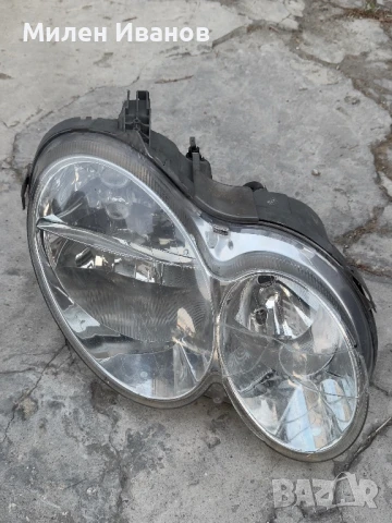 Десен фар clk w209