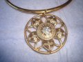 РАЗКОШНА ПОЗЛАТЕНА ДИЗАЙНЕРСКА БУТИКОВА МАРКОВА СКЪПОЦЕННА ОГЪРЛИЦА АРТ ДЕКО СТИЛ КОЛИЕ 27966, снимка 4