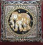 Декоративна възглавничка с релефен слон с пайети, мъниста и камъчета 