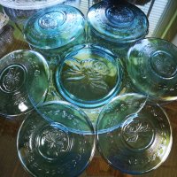 НРБ Домашна посуда - чинии, сервизи, купички. Цветно стъкло, снимка 3 - Сервизи - 43367344
