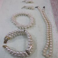 Комплект от изкуственни перли /гердан, гривни-2 бр. и обеци/, снимка 10 - Бижутерийни комплекти - 40725998