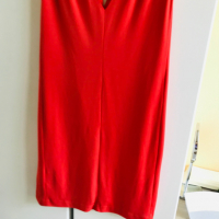 Продавам елегантна червена рокля на Дика 36 номер , снимка 5 - Рокли - 36477194