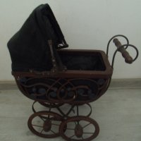 № 7008 стара декоративна дървена детска количка  , снимка 1 - Антикварни и старинни предмети - 40865799
