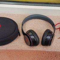 Слушалки Beats by Dr. Dre Solo 2, снимка 1 - Слушалки и портативни колонки - 27325519