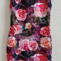 Нежна флорална рокля , снимка 1 - Рокли - 37754981