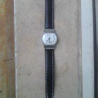 Стар съветски часовник ПОБЕДА с кожена каишка , снимка 1 - Мъжки - 37518063