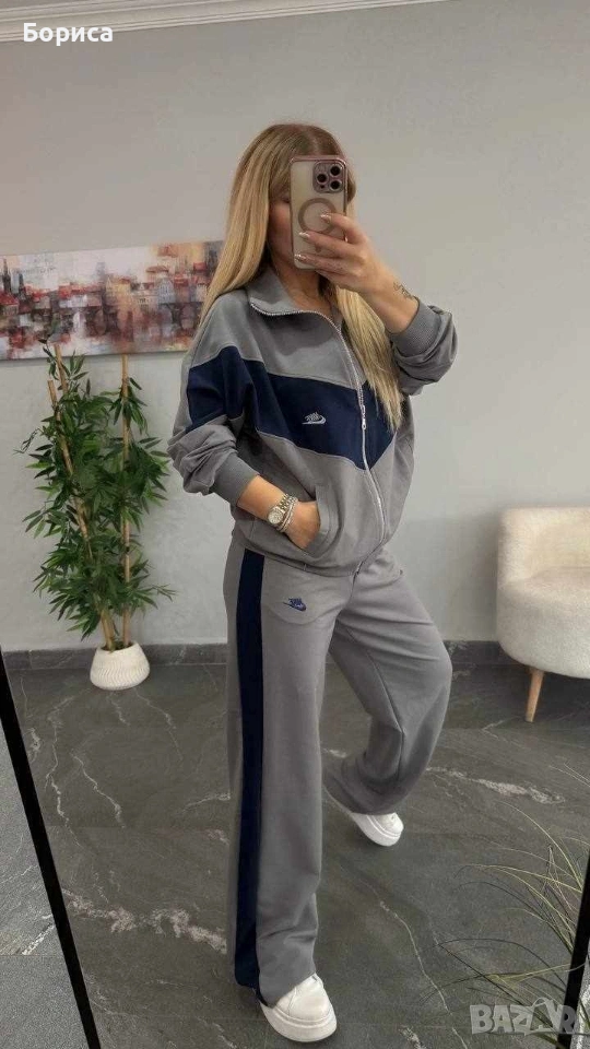 Дамски спортни екипи Найк , снимка 1