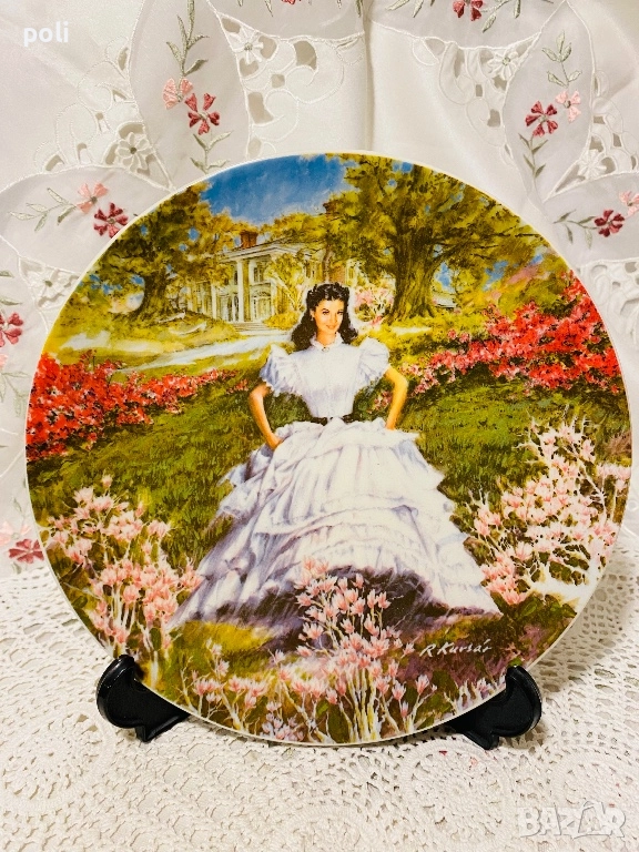 порцеланова чиния за стена , снимка 1