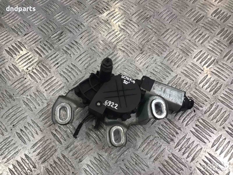 Моторче задна чистачка Skoda Octavia 2010г.(хечбек), снимка 1