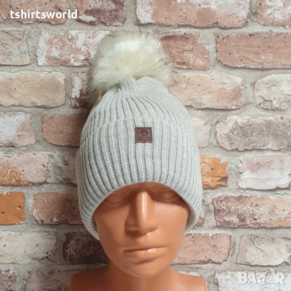 Нова зимна топла дамска Silver Star в светлосив цвят с пух/помпон, снимка 1