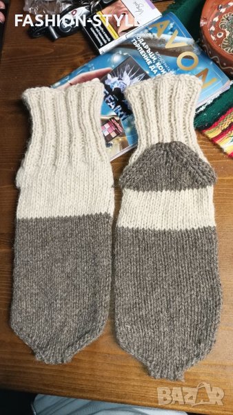 Вълнени чорапи домашно плетиво/терлици,елеци и всичко по поръчка плета, снимка 1