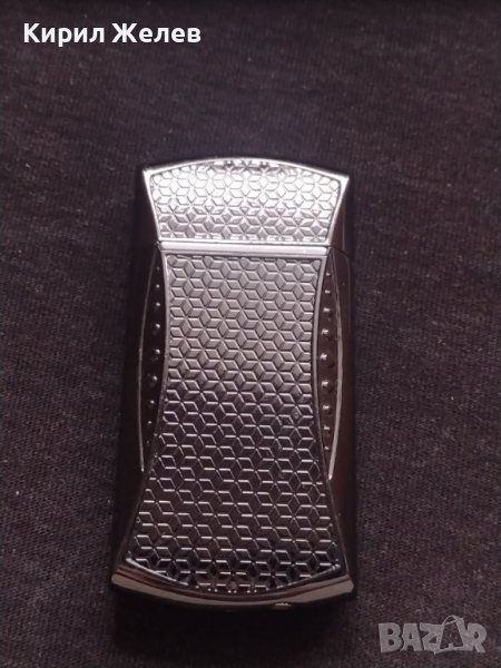 ДИЗАЙНЕРСКА ЗАПАЛКА ПЕРФЕКТНО СЪСТОЯНИЕ РАБОТИ МНОГО КРАСИВА СТИЛЕН ДИЗАЙН 19013, снимка 1