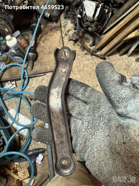 Планка за двигател на Мерцедес Mercedes 2.2Cdi само за 10лв. А6510982840, снимка 1