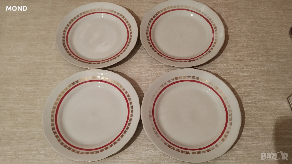 Български процелан - комплект чинии, снимка 1