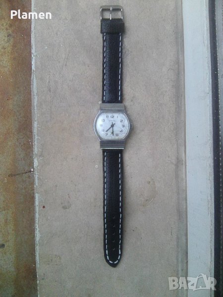 Стар съветски часовник ПОБЕДА с кожена каишка , снимка 1