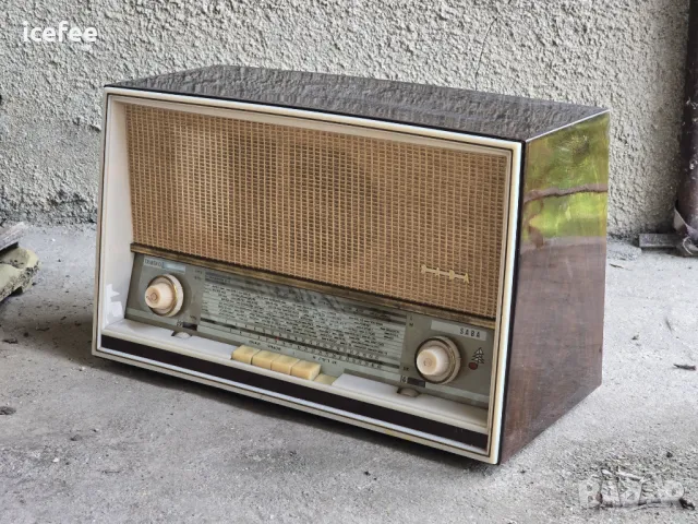 Saba Triberg 11 радио, снимка 3 - Радиокасетофони, транзистори - 49944765