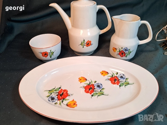 български порцелан платэ чайник каничка и чаша 30/4