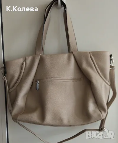 Дамска кожена чанта, снимка 2 - Чанти - 47734203