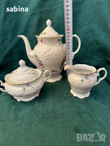 Класически полски бароков сервиз с релефни орнаменти и флорален декор, снимка 8 - Сервизи - 53387363