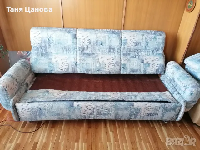 Холна гарнитура от разтегателен диван с железен механизъм, две табуретки и два фотьойла, снимка 4 - Дивани и мека мебел - 49789733