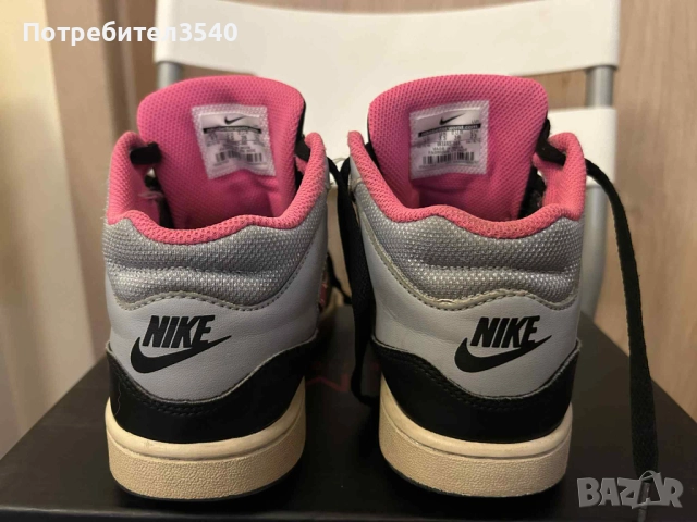 Кецове Nike, снимка 11 - Кецове - 45556901