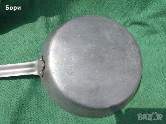 Стар алуминиев български тиган БДС 2мм дебелина, снимка 4 - Съдове за готвене - 33064258