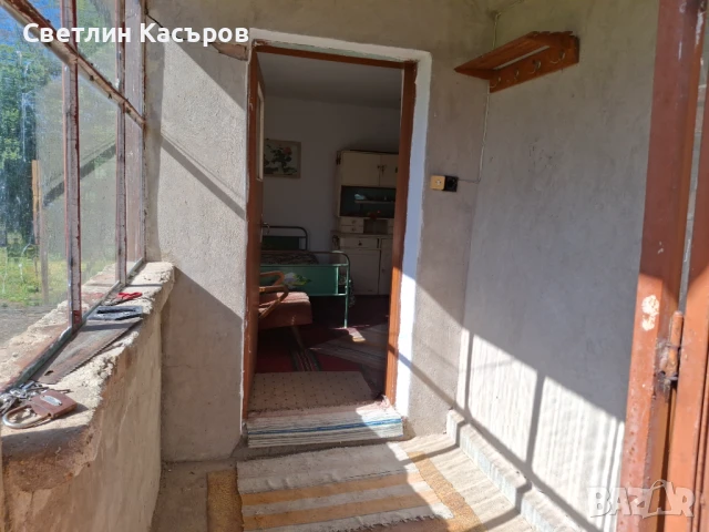 Продавам уютна селска къща в с.Стрелец обл. В.Търново , снимка 6 - Къщи - 50505398