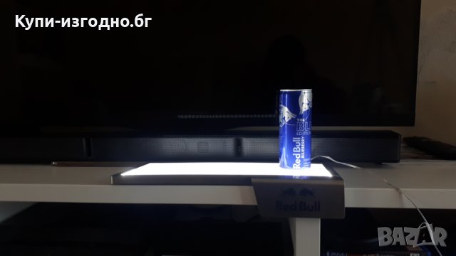 Рекламна светеща полица за 4бр кен Red Bull 