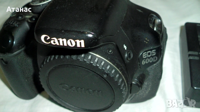Фотоапарат DSLR Canon EOS 600D 18MP + Canon EF-S 18-55 IS KIT или 50мм /1.8, снимка 2 - Фотоапарати - 52126494