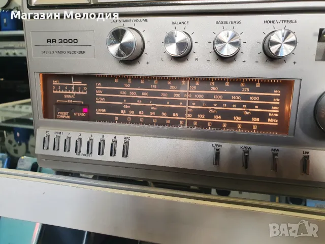 Радио Grundig RR 3000 В отлично състояние. Всичко му работи с изключение на касетата., снимка 8 - Радиокасетофони, транзистори - 49345109
