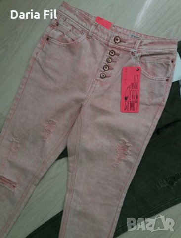 Дънки с накъсан ефект и леко увиснало дъно в милитъри зелен и в розов цвят, снимка 9 - Дънки - 28605692