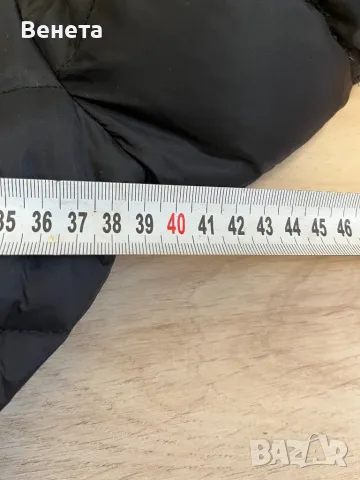 Дамско зимно яке Guess.Размер XS, снимка 5 - Якета - 49534655