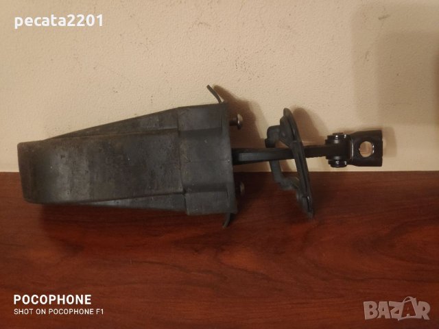 Продавам - оригинален обтегач задна дясна врата за БМВ 5, снимка 2 - Части - 33010117