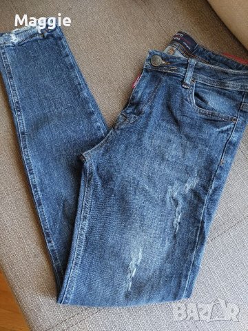 Дамски дънки 2 броя за 15 лв., снимка 2 - Дънки - 38212479