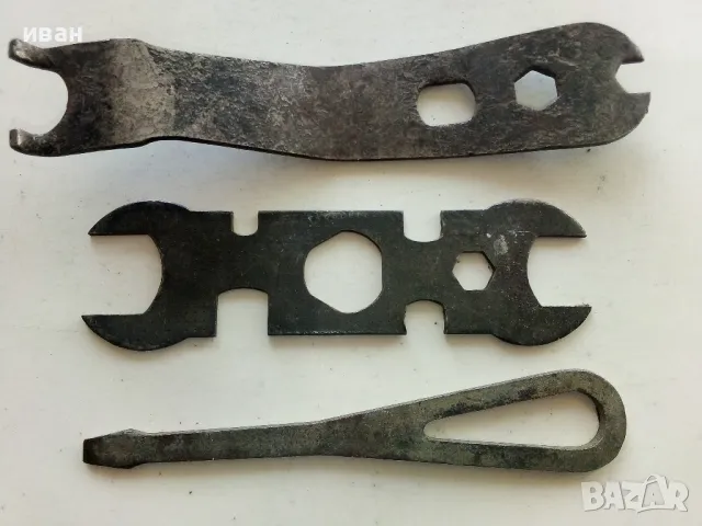 Стар комплект инструменти за велосипед