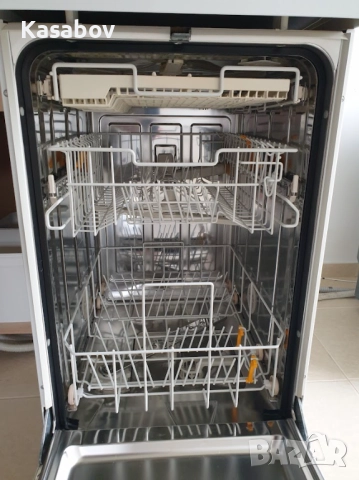 Miele Съдомиялна - 9 Комплекта - Свободностояща - 45см - Тясна, снимка 8 - Съдомиялни - 52888299