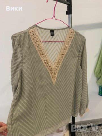 Дамска блуза в размер М, снимка 4 - Блузи с дълъг ръкав и пуловери - 44118792