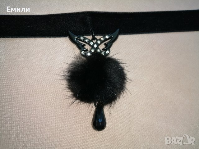 Кадифен чокър с пеперуда, пухче и кристал в черен цвят , снимка 11 - Колиета, медальони, синджири - 44012599