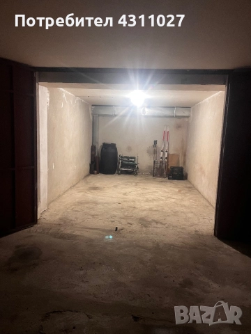 Два гаража кв. Колю Фичето, снимка 6 - Гаражи и паркоместа - 52369765