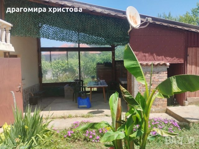 Къща с двор в с.Българи, снимка 14 - Къщи - 51869290
