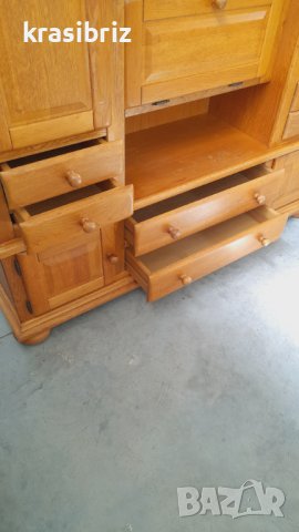 Масивна Витрина внос от Германия , снимка 7 - Секции и витрини - 37125768