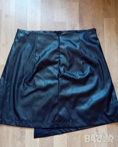 Кожена пола , снимка 7 - Поли - 49940180