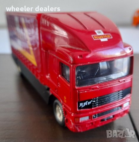 Метална количка Corgi - Камион ERF фургон Royal Mail 1/64, снимка 3 - Колекции - 38533306