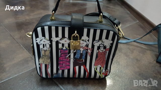 Дамска чанта, снимка 5 - Чанти - 27242080