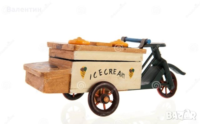 Винтидж триколка за сладолед изработена от дърво