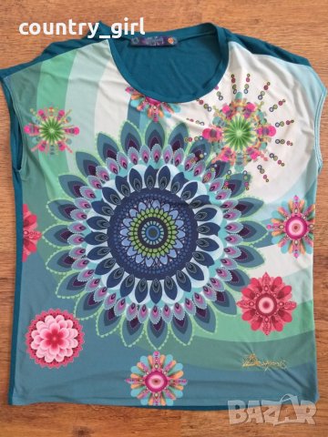 desigual - страхотна дамска тениска КАТО НОВА, снимка 2 - Тениски - 28812340